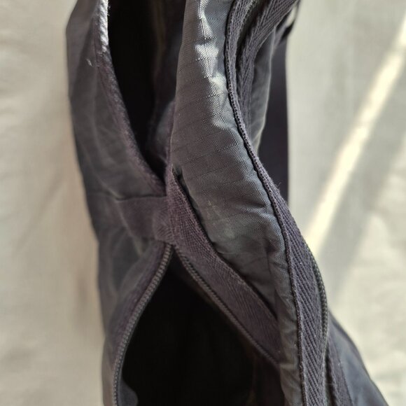 Gal Brand Black nylon cross body - Picture 5 of 12